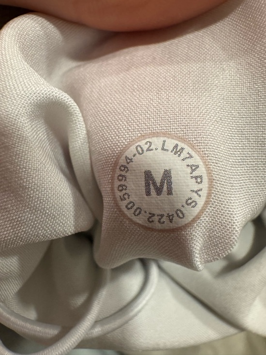 Lululemon License to Train Linerless Short 7" Size Medium - Picture 2 of 7